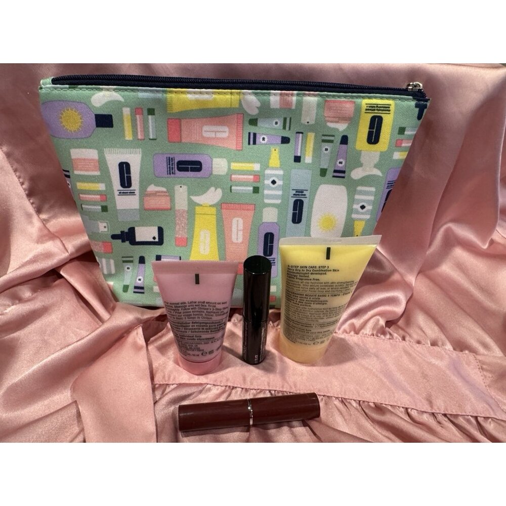Clinique Skincare Makeup 5 Pcs Deluxe Sample Size Gift Set Kate Spade NY Bag